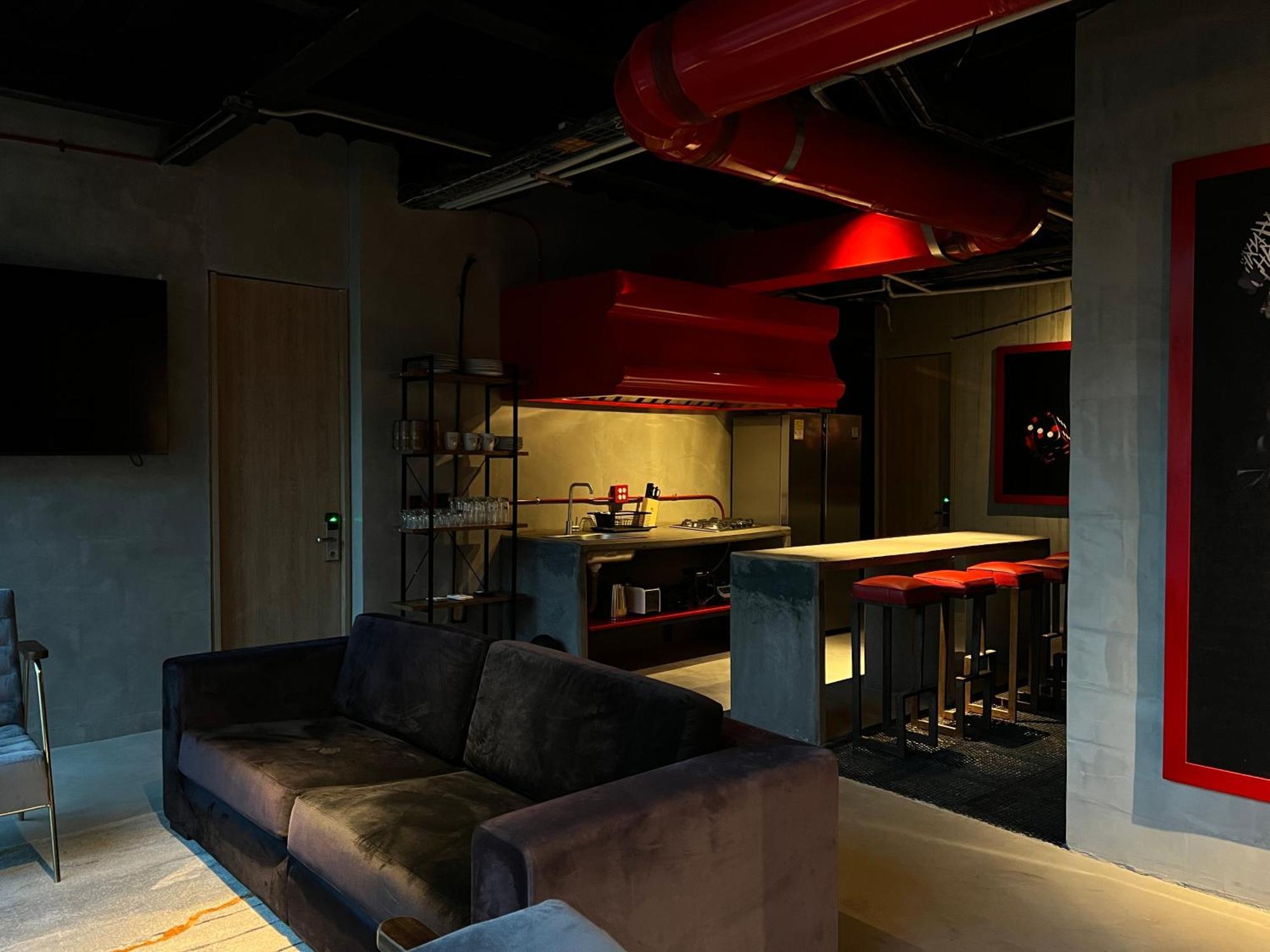 Lleras Hotel 4*